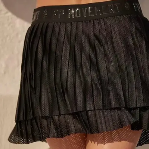 Free People Movement NWT Black Pleated Mesh On Deck Skort Size Large - FP Movement, Sold Out Item! 🦄