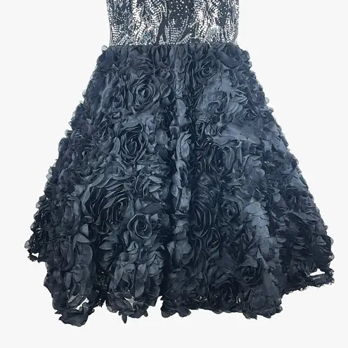 Xtreme Strapless Lace Sequin Mermaid Evening Gown 3D Floral Petal Size 6 Black