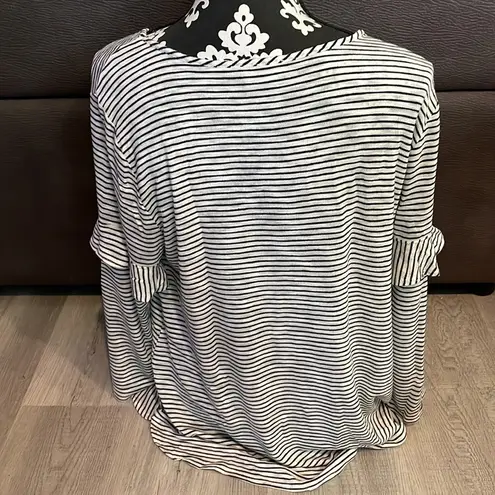 Van Heusen White with Black Stripes Top Size Large