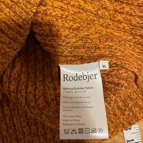 Rodebjer Sweater Size XL Orange