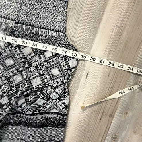 Truth Black and Gray Patterned Vest Size M