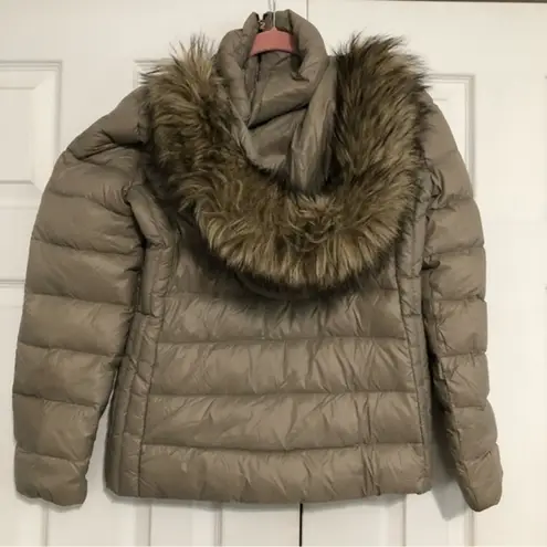 Michael Kors Michael  packable down‎ fill puffer jacket womens small faux fur