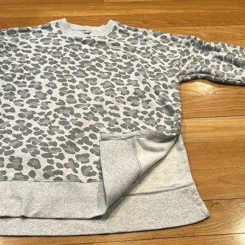 Aerie  womens gray camo crew neck sweatershirt size medium.