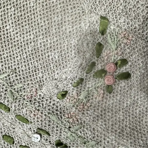 Vintage cardigan mother of pearl buttons rose ribbon embroidery size M f… White Size M