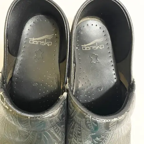 Dansko Leather Clogs Embossed Slip On Comfort Shoes Size 40 US 10 Nurse Office
