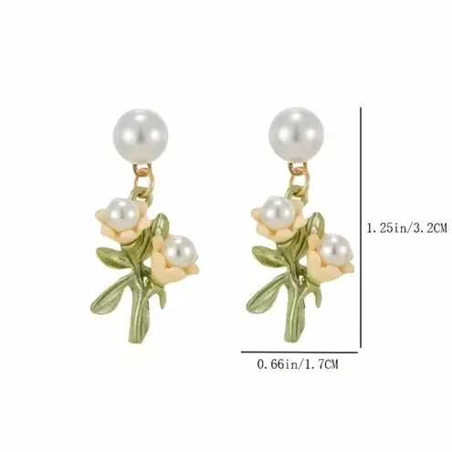 1 Pair Delicate Decor Dangle Zinc Alloy Earrings With Faux Pearl And Flower Desi Gold
