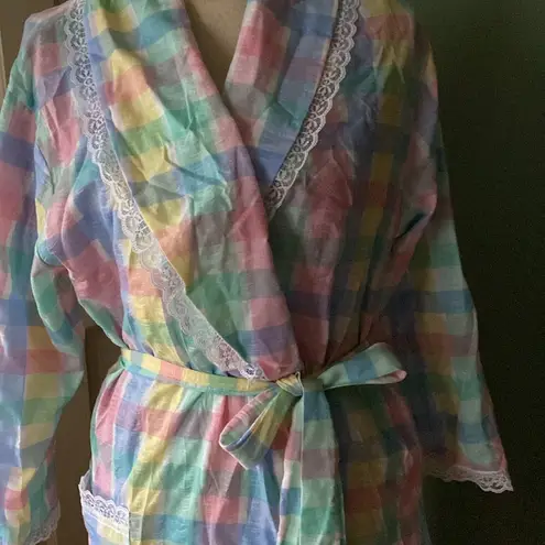 New Amanda Steward multicolor plaid robe, size L Size L