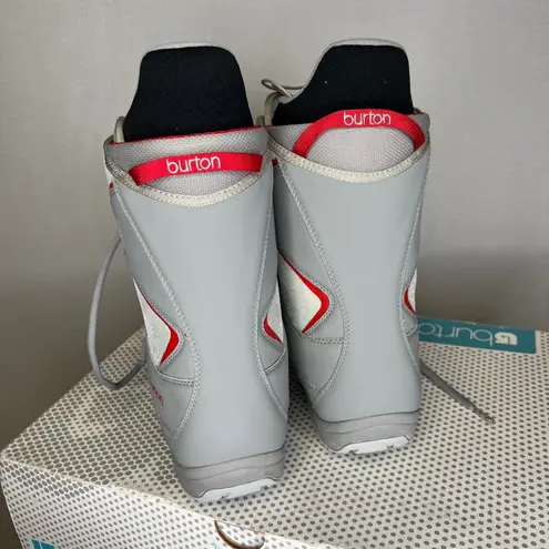 Burton Womens Moto Gray/Red Snowboard Boots Size 6.5 US Winter Sport