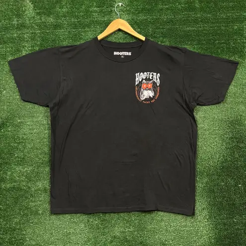 Hooters "Praise Happy Hour" T-shirt, size XL