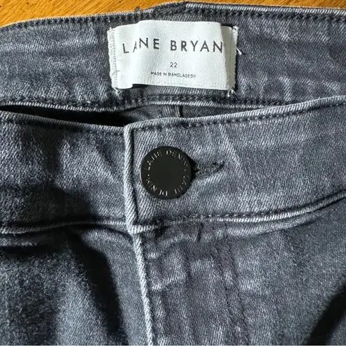 Lane Bryant  Mid-Rise Signature Fit Wide Leg Jeans Flex Magic Waistband Size 22