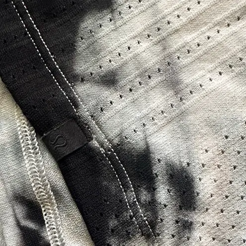 Lululemon  athletica Train to Be Short Sleeve *Shibori Deep Coal Women’s L? - Image 5