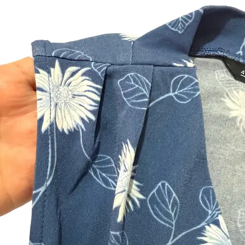 41Hawthorn SMALL PETITE Gabriella V