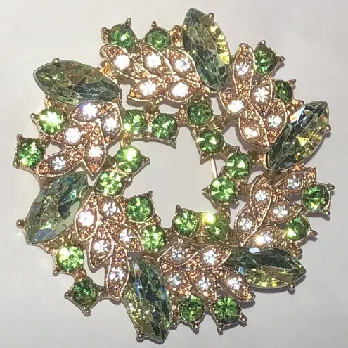 Elegant Green Rhinestone and Gold Tone Boho Wreath Brooch