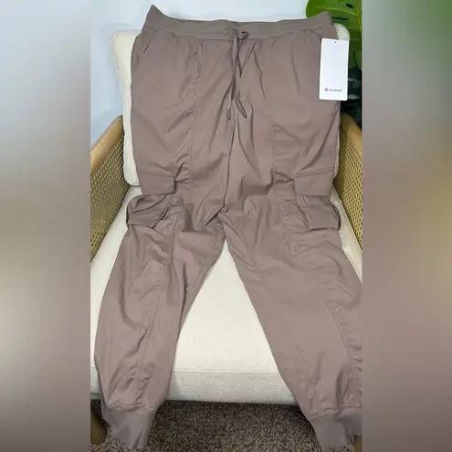 Lululemon NWT  Dance Studio Relaxed-Fit Mid Rise Cargo Jogger