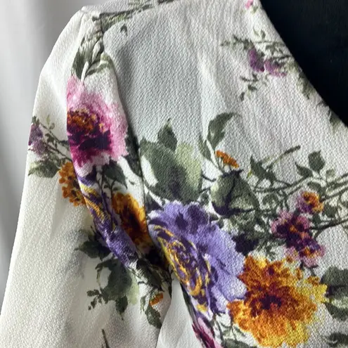 Miley + Molly floral print long sleeves blouse size small