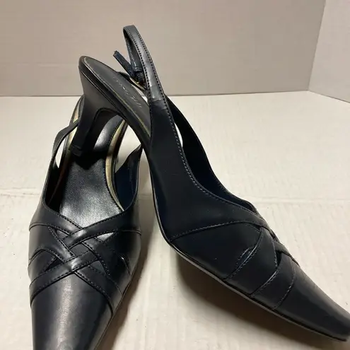 East 5th women’s sling back pumps size 9M, blue