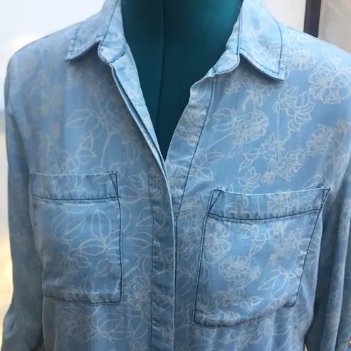 Velvet Heart Chambray Floral Print Button Down Tie Front Shirt