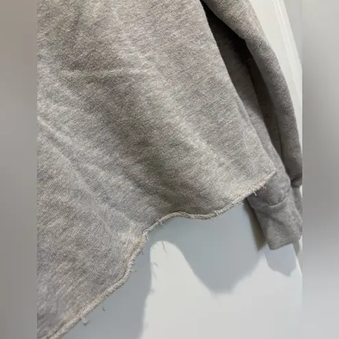 Colsie Gray Cropped Relaxed Crewneck Sweatshirt Size S