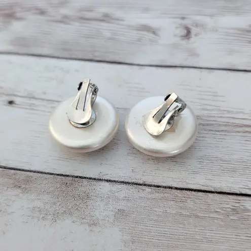 Vintage Clip On Earrings 1 & 1/8" Cream