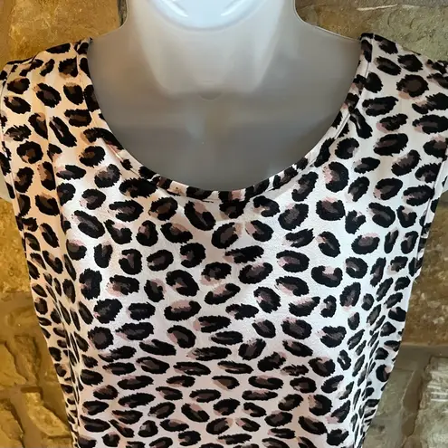 Cozy Couture Leopard Cheetah Print High Low Tank Top Shirt Women’s Medium Black
