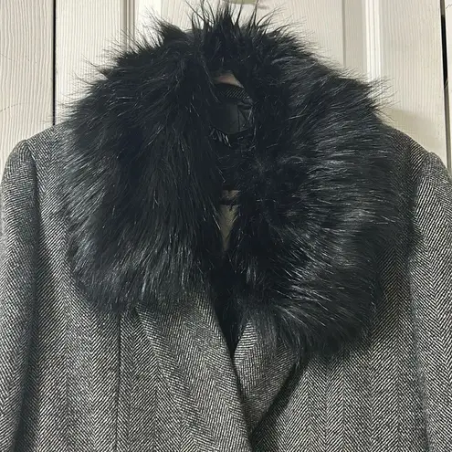 ZARA  Black/Gray Removable Faux Fur Collar Blazer/Jacket(Size Medium)
