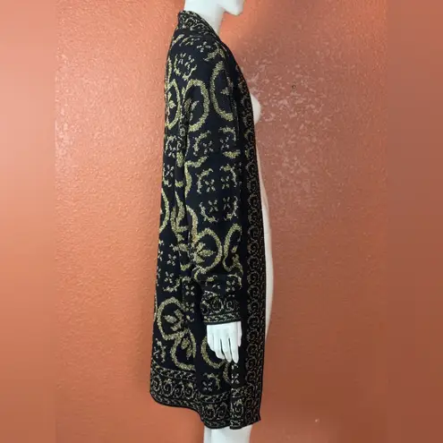 Distinctly Different Vintage Elegant Black and Gold Women's Sweater Size 47