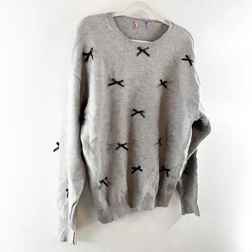 Edikted Satin Bow Applique Long Sleeve Crewneck Sweater Gray M / L