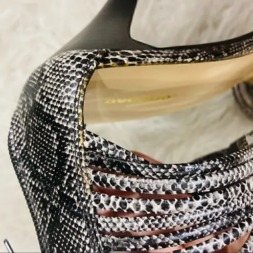 Avenue black and white animal print / snake print party holidays heel 8.5 Gray