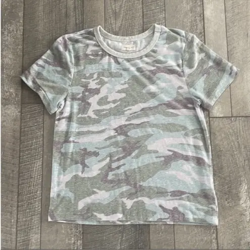 Thread and Supply  Size Medium Camouflage Short-Sleeve Shirt