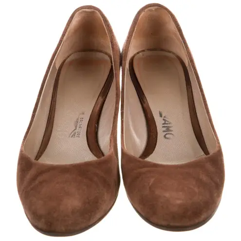 Salvatore Ferragamo Brown Suede Round Toe Kitten Heel Pumps