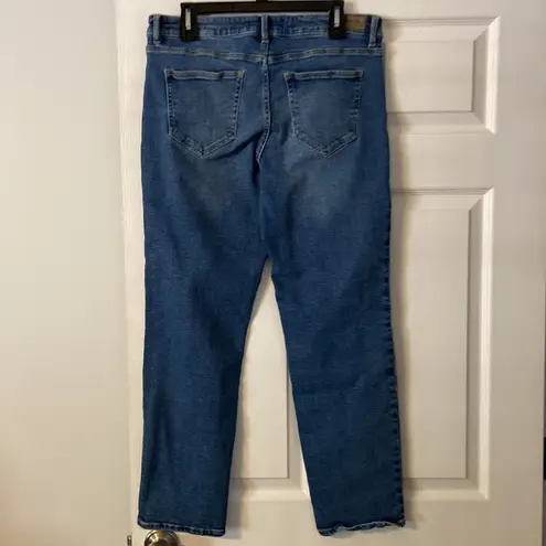 Jordache Jeans High Rise Straight-size 14 inseam 28” excellent condition