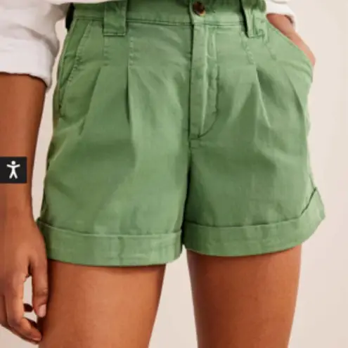 Boden Casual 100% Cotton Pleat Front Cuffed Relaxed Fit Shorts Olive Size 14 NWT Green