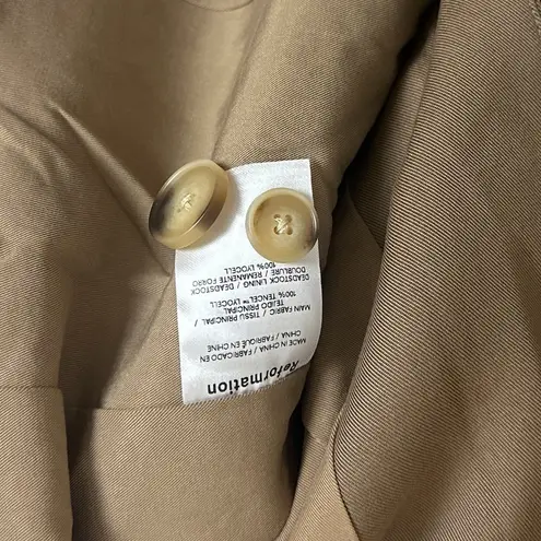 Reformation  The Classic Slim Blazer in Mushroom Size Small - Image 4