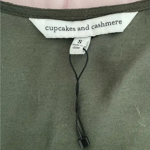 Cupcakes and Cashmere Yeta green wrap tiered bell sleeves blouse, size S party