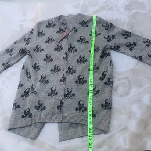 360 Cashmere Skull Cashmere
Women's  Skull Cardigan , Size XS .