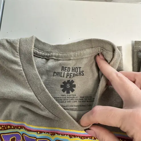 Red Hot Chili Peppers Graphic Print T