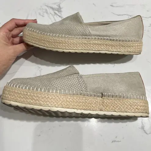 Dr. Scholl's Shoes Women's Sunray Pointed Toe Flat, Gray Microfiber, Size 7, EUC