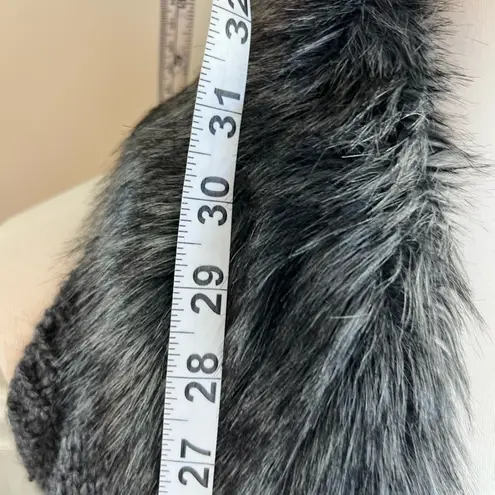 Kaufman Franco Carbon Faux Fur Vest Collar Gray Knit Sleeveless Vest