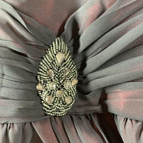 Jones Wear Black and Red Chiffon Gathered Beaded Evening Cocktail Dress Size 6