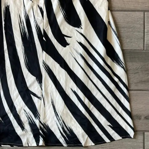 Meshki Asymmetrical Black and White Maxi Skirt