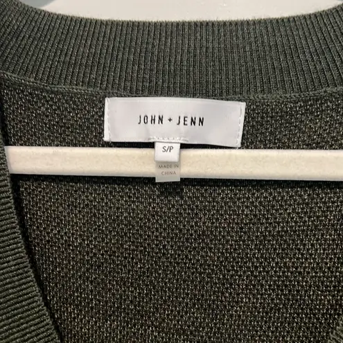 John + Jenn Fitz Camo Sweater Small Green Deep V Neck Wool Blend Long Sleeves