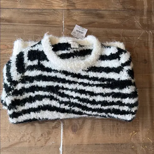 Crewcuts Black and White Zebra Pattern Crew Neck Sweater Size XS
