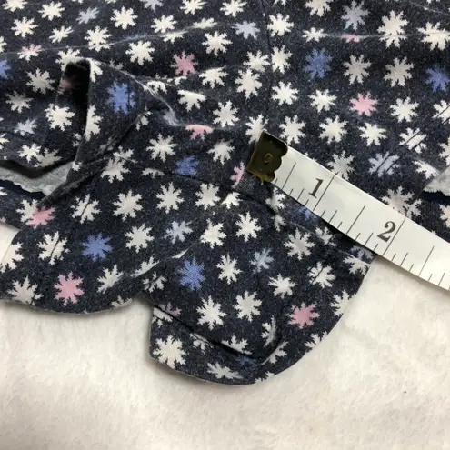 Jane & Bleecker Pajama Shorts Snowflake print Lounge Shorts size Small - Image 3