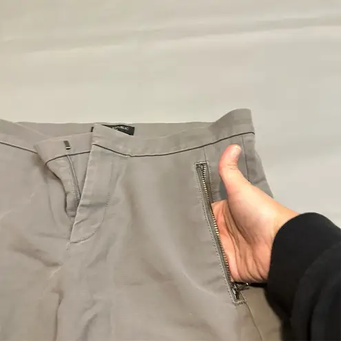 Banana Republic  Women's Addison Beige Dress Pants Size 6 Casual