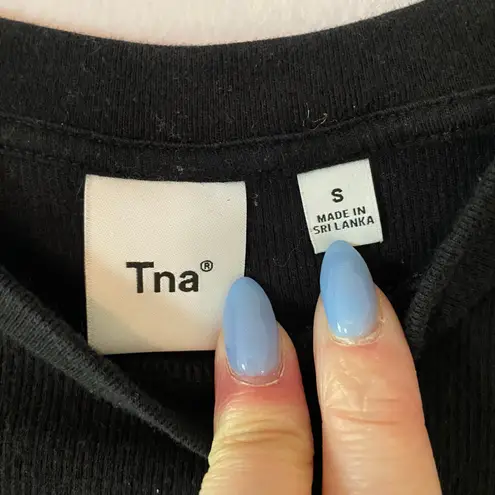 Tna Aritzia Women's size Small Black Cropped Long Sleeve Ribbed Shirt Minimalist
