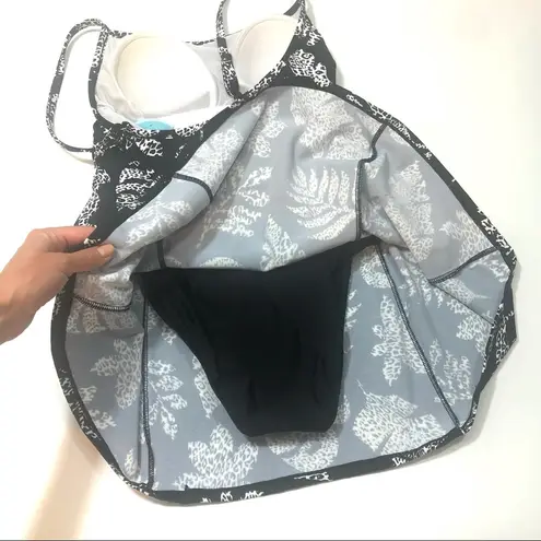 Swim Solutions LEAVES Empire