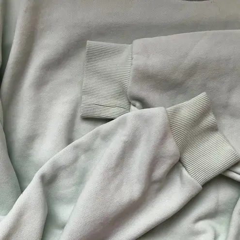 Alo Yoga Cropped Accolade Crewneck Spearmint S