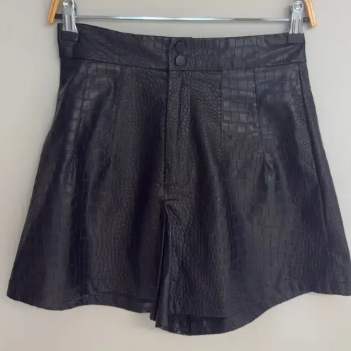 Faux Crocodile High Waist Shorts NWOT Black Size M