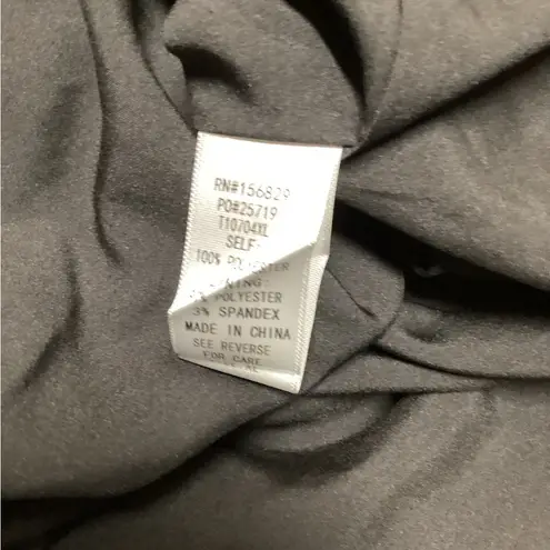 White Birch two piece dress. Size XL. Black floral design