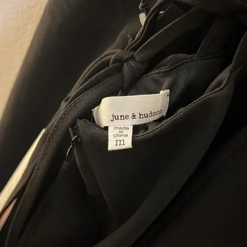 june & hudson Tie Back Straight Neck Dress Size M Black Size M